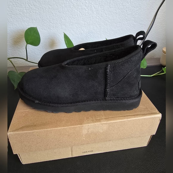 UGG Micro Mini Boot - Picture 2 of 7